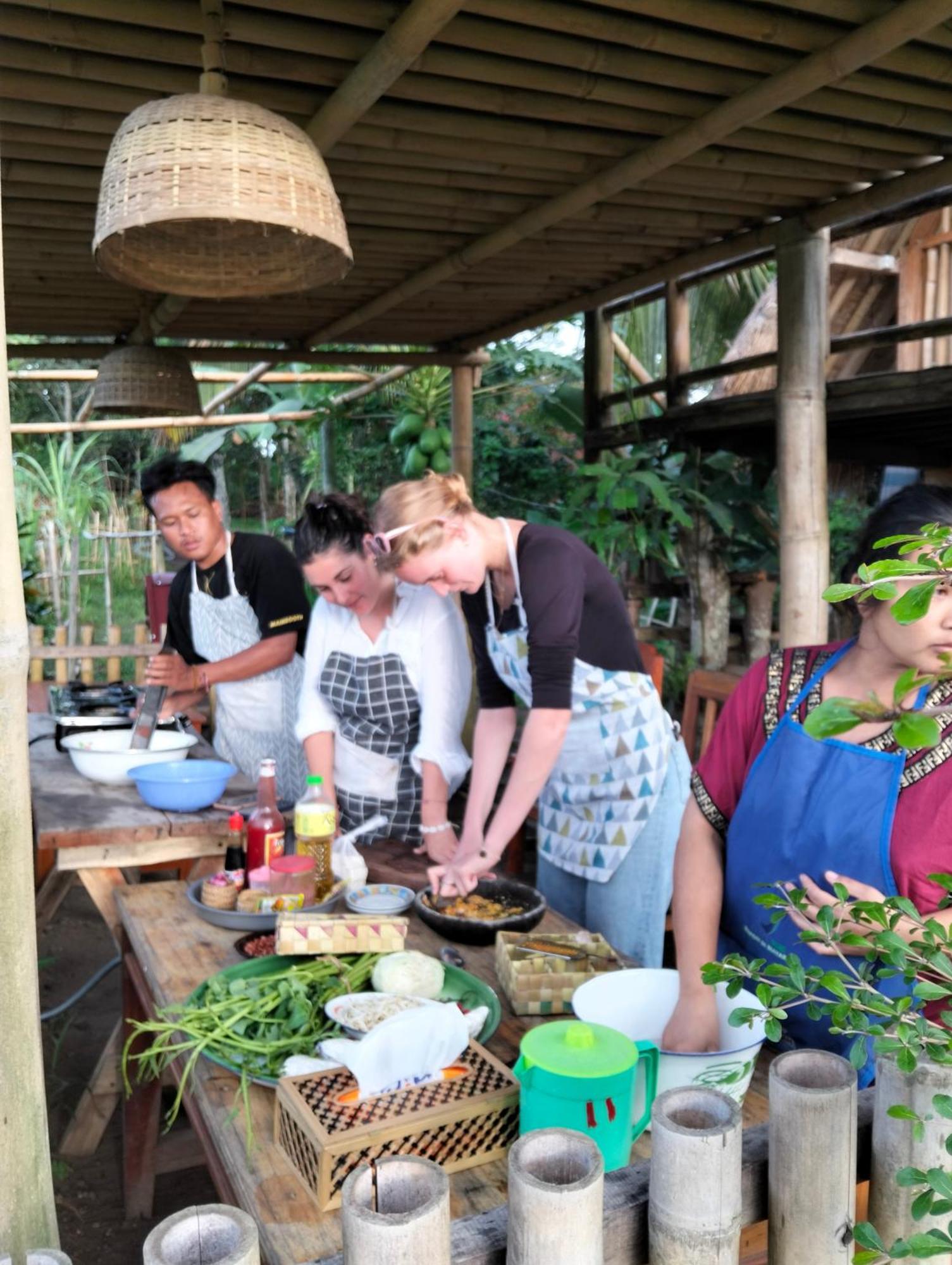 טטבאטו Girang Rinjani Bungalows מראה חיצוני תמונה
